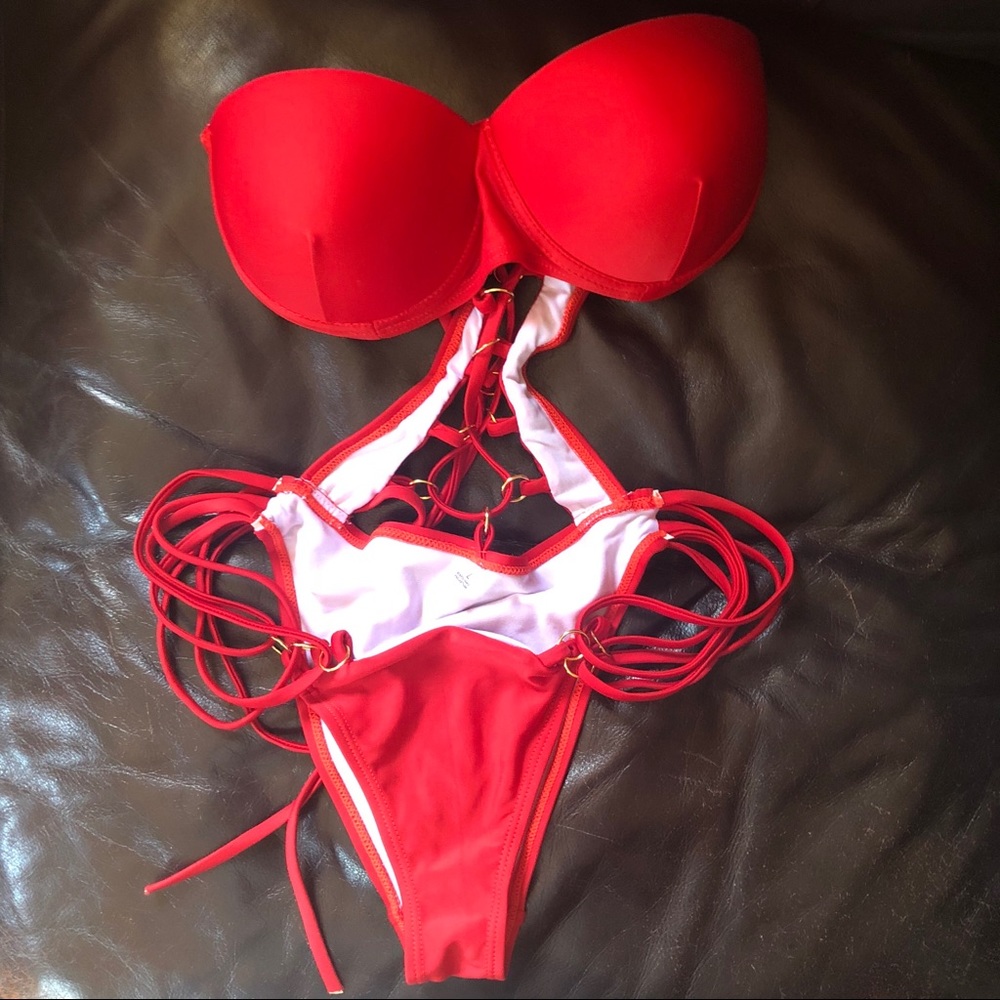 String bikini - Picture 2 of 4